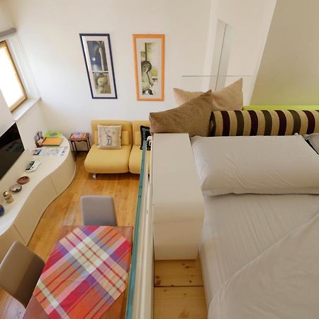 Siena Uptown - Sabrina'S Cozy Apartment Eksteriør billede