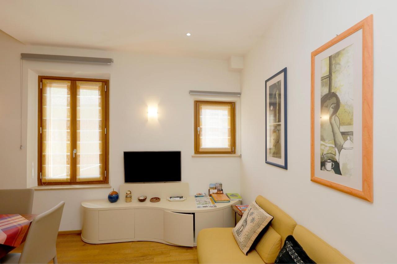 Siena Uptown - Sabrina'S Cozy Apartment Eksteriør billede