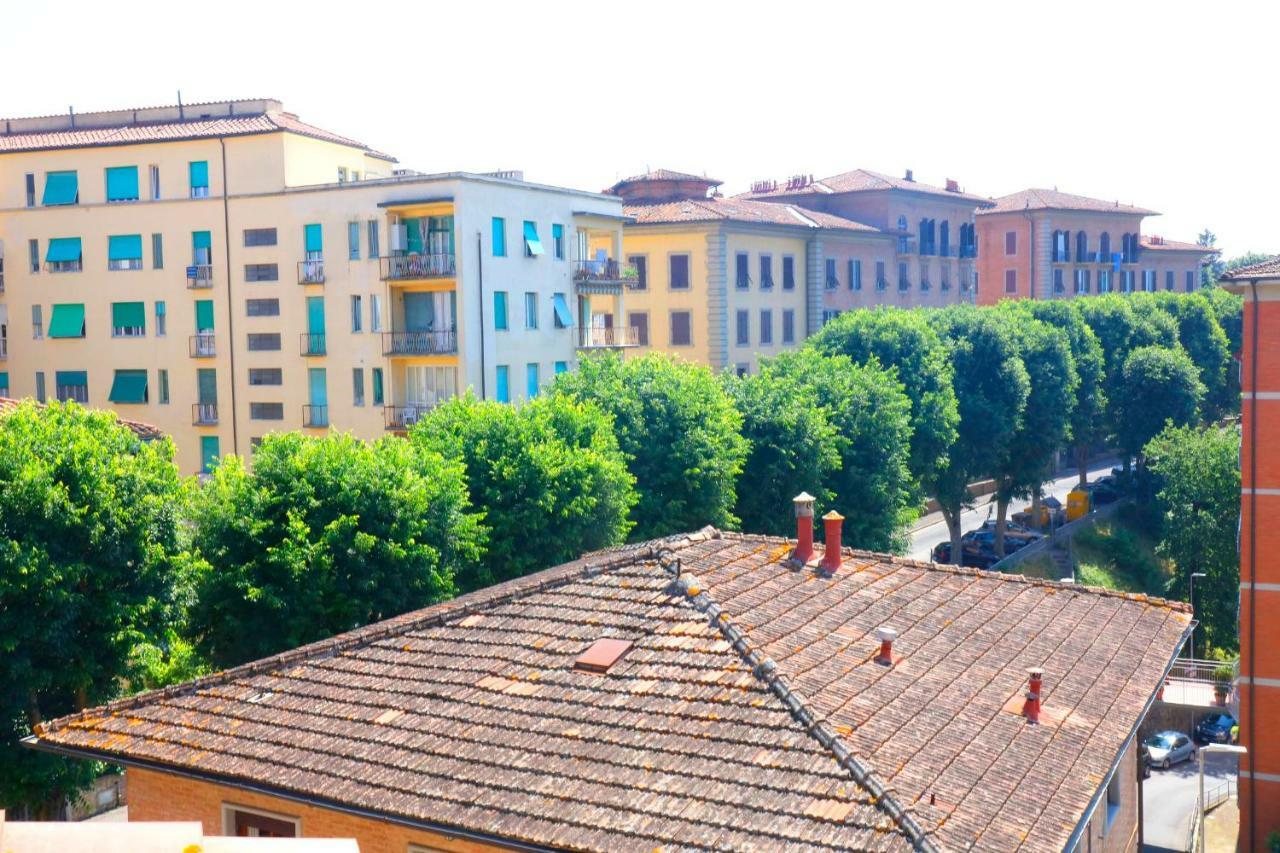 Siena Uptown - Sabrina'S Cozy Apartment Eksteriør billede